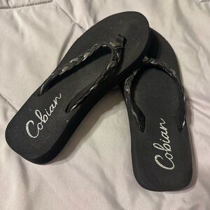 Cobian Women's Black Braided Strap Platform Flip Flop Sandals